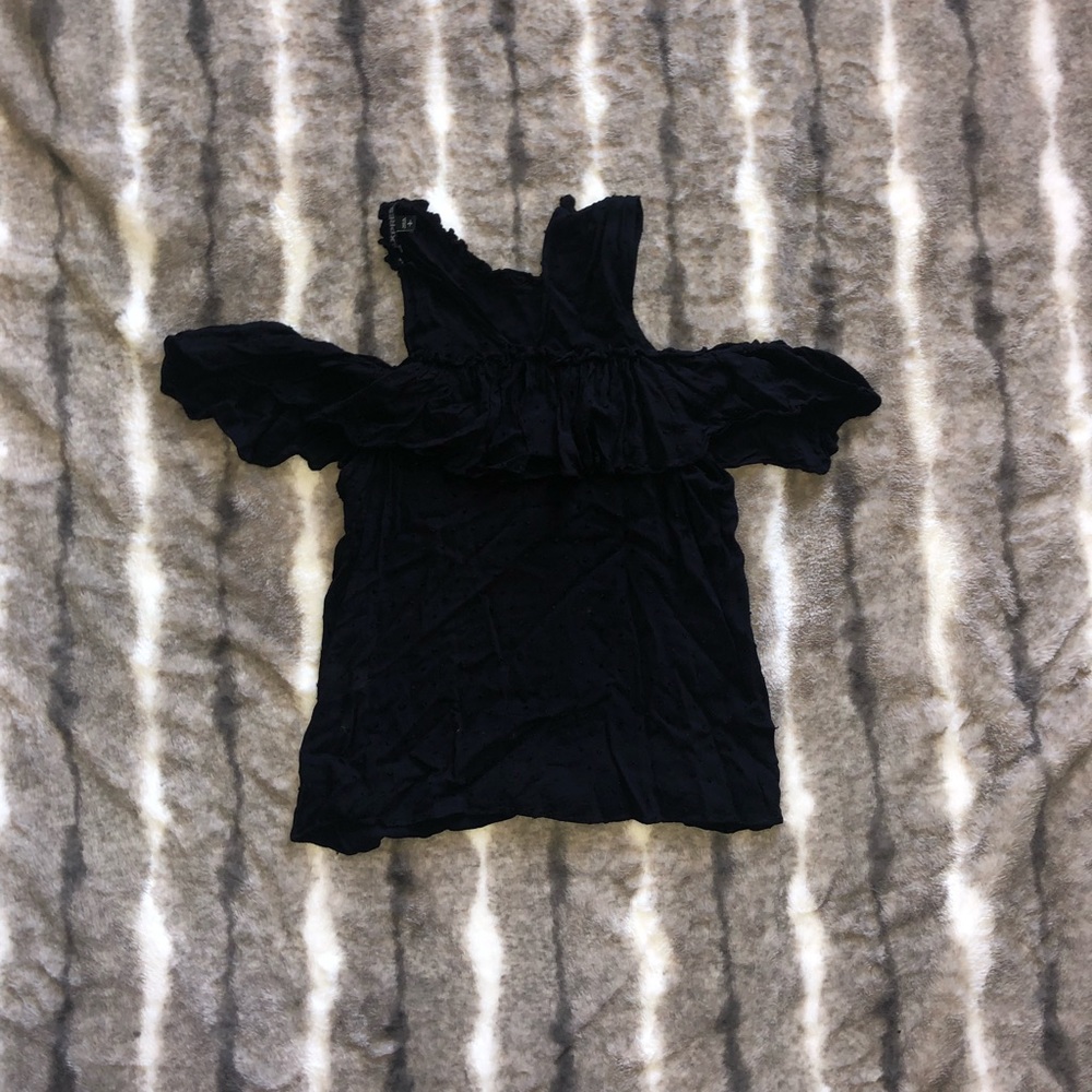 - - - - Express Black Top